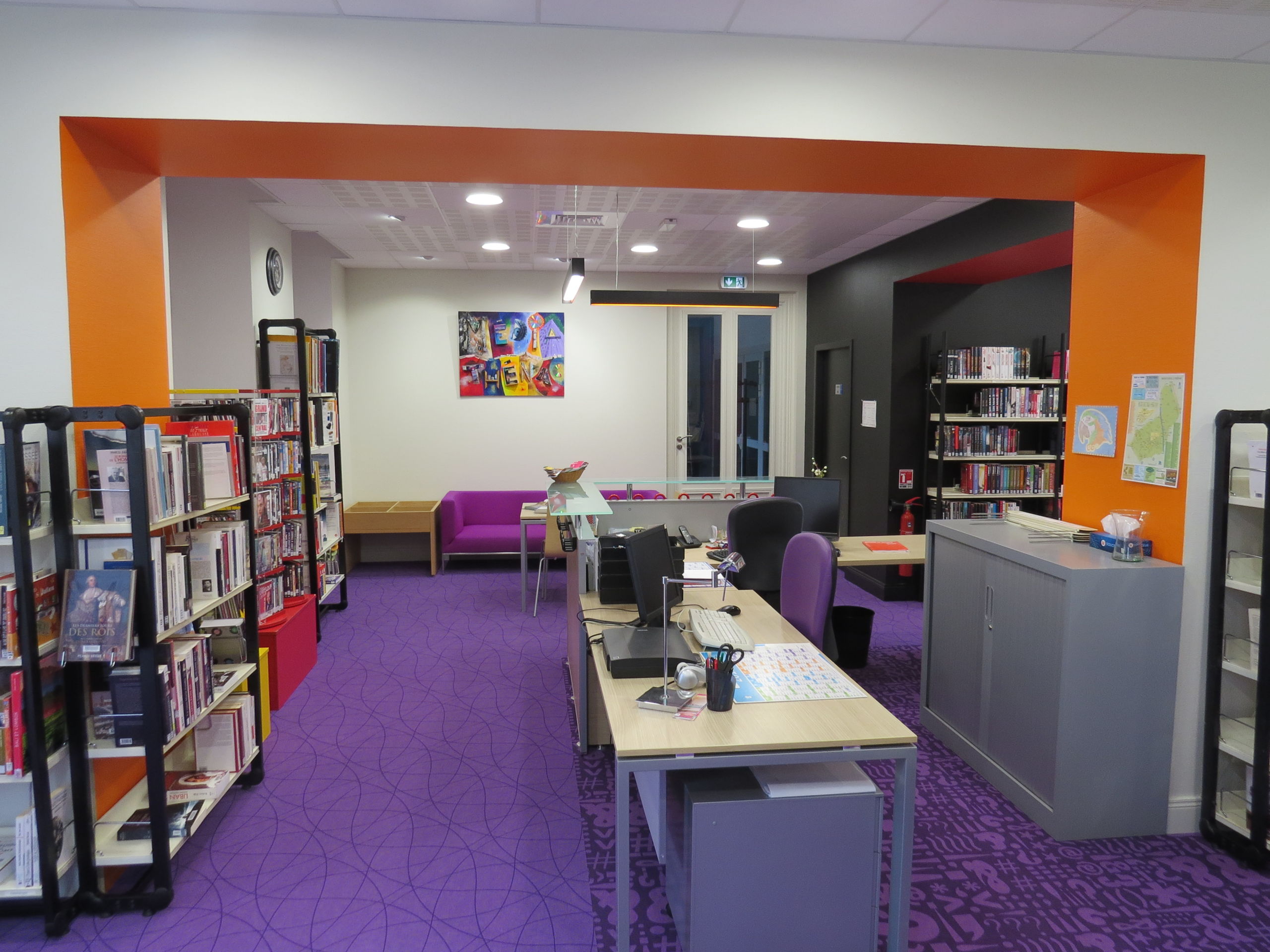 AMÉNAGEMENT DE LA MÉDIATHÈQUE DANS LE CHÂTEAU MAGUIER À THÉNAC