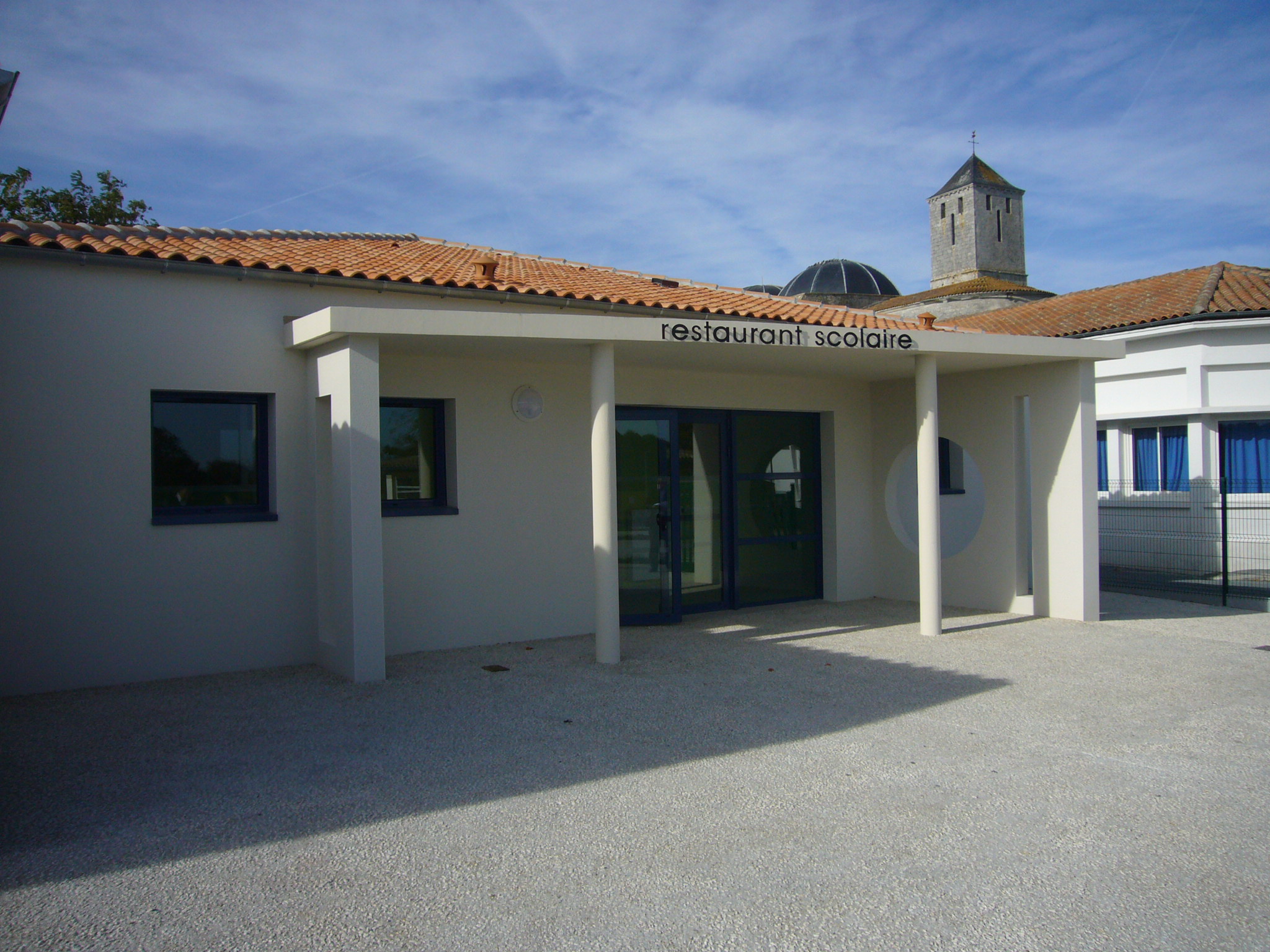 CONSTRUCTION D’UN RESTAURANT SCOLAIRE À ST ROMAIN DE BENET