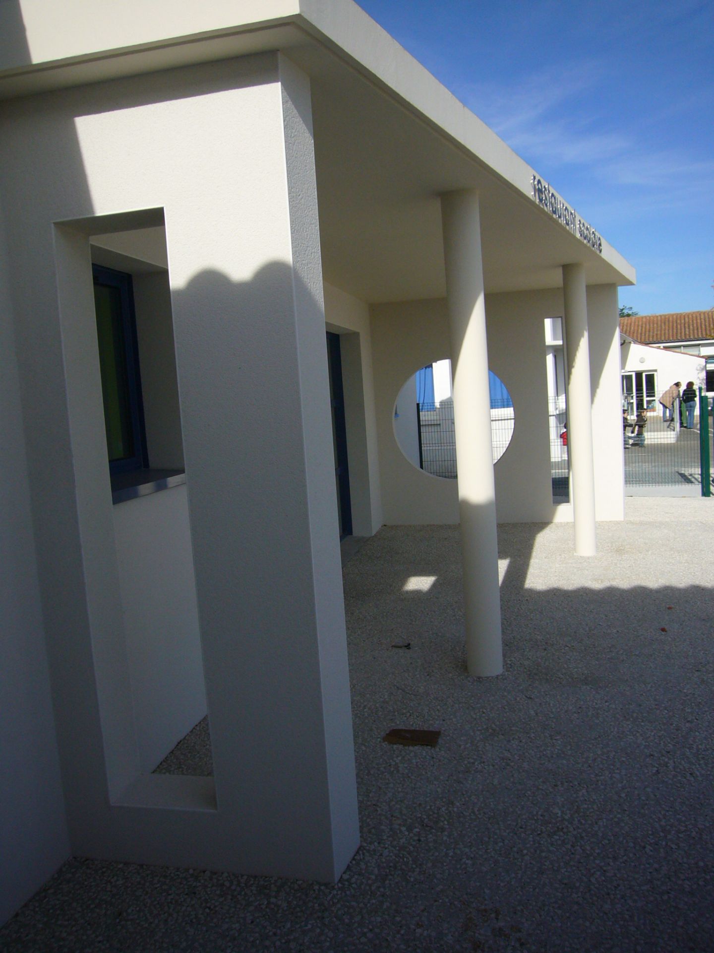 CONSTRUCTION D’UN RESTAURANT SCOLAIRE À ST ROMAIN DE BENET