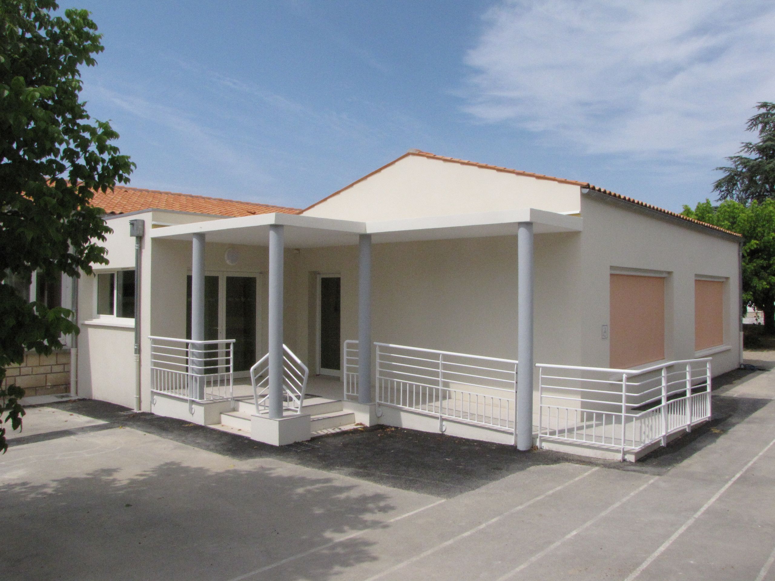 EXTENSION & RESTRUCTURATION DE L’ÉCOLE MATERNELLE À MONTPELLIER DE MÉDILLAN