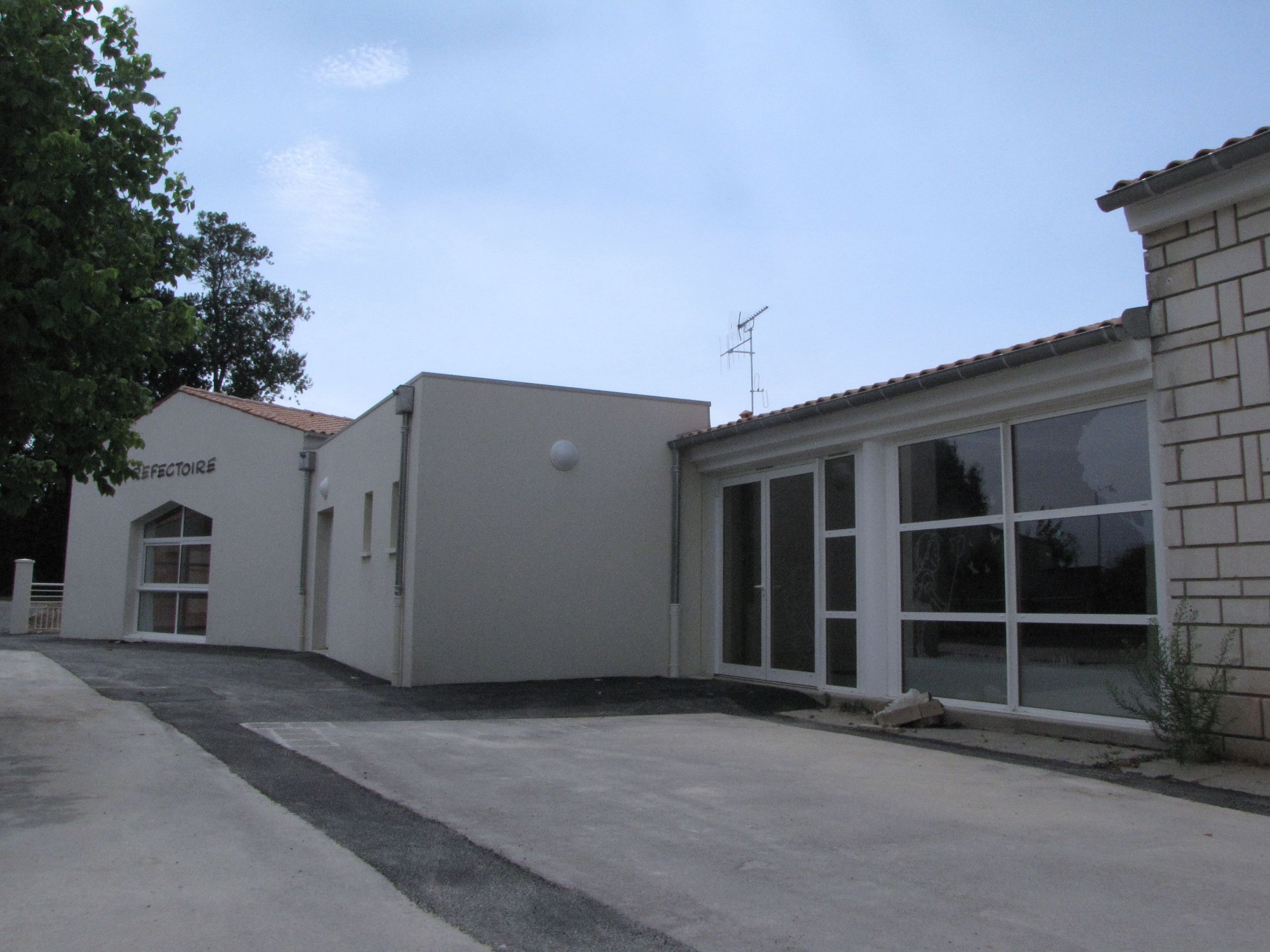 EXTENSION & RESTRUCTURATION DE L’ÉCOLE MATERNELLE À MONTPELLIER DE MÉDILLAN