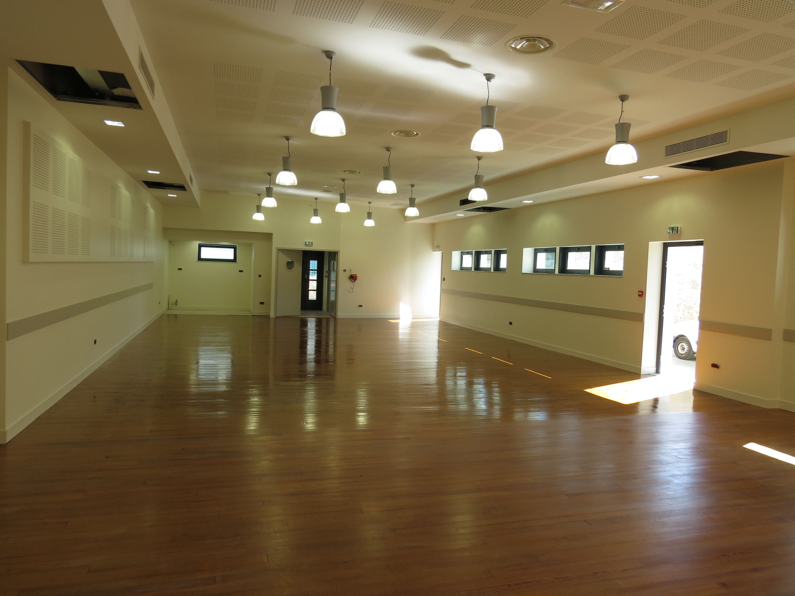 RÉNOVATION DE LA SALLE DES FÊTES LE GICQ