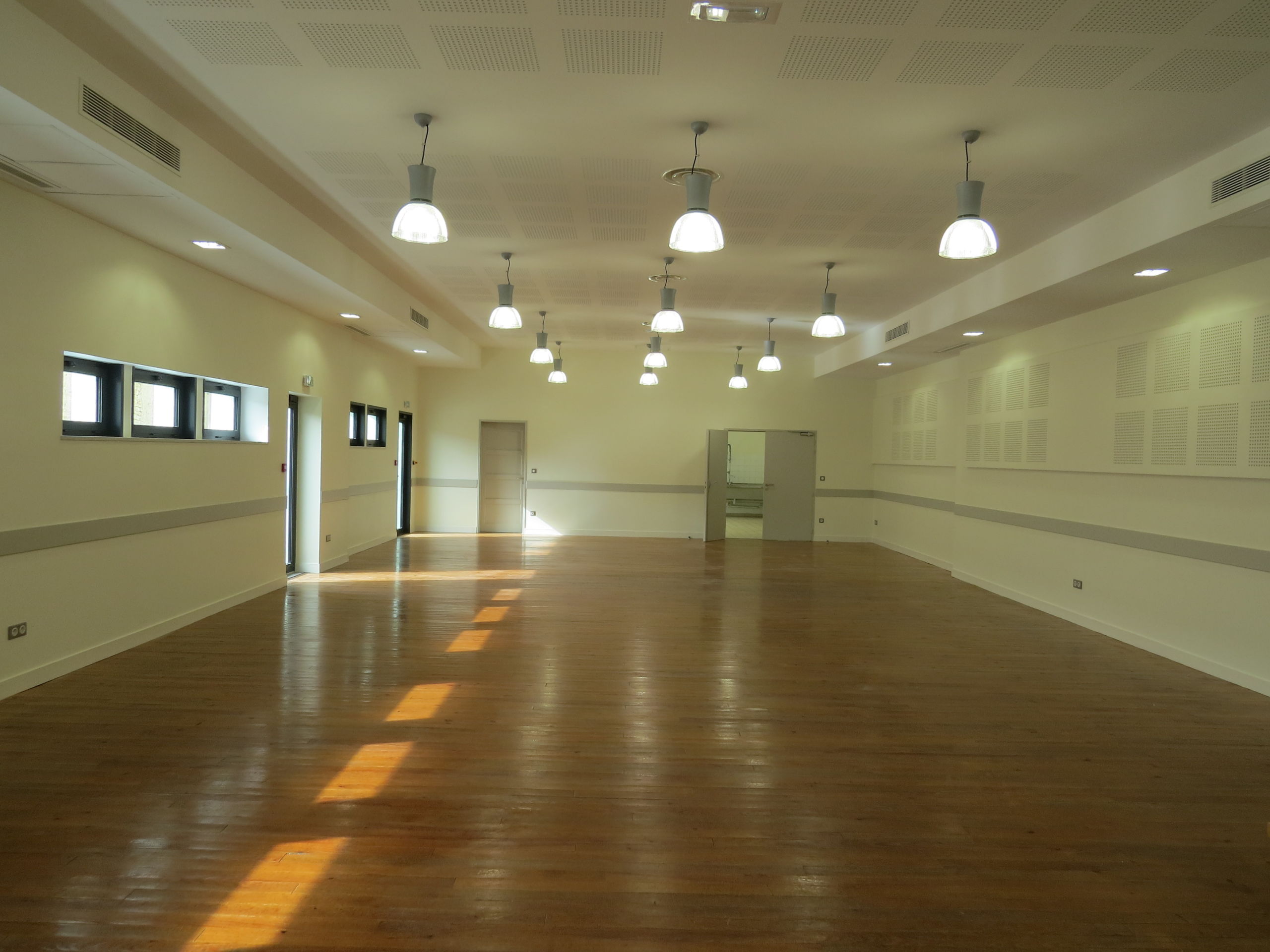 RÉNOVATION DE LA SALLE DES FÊTES LE GICQ