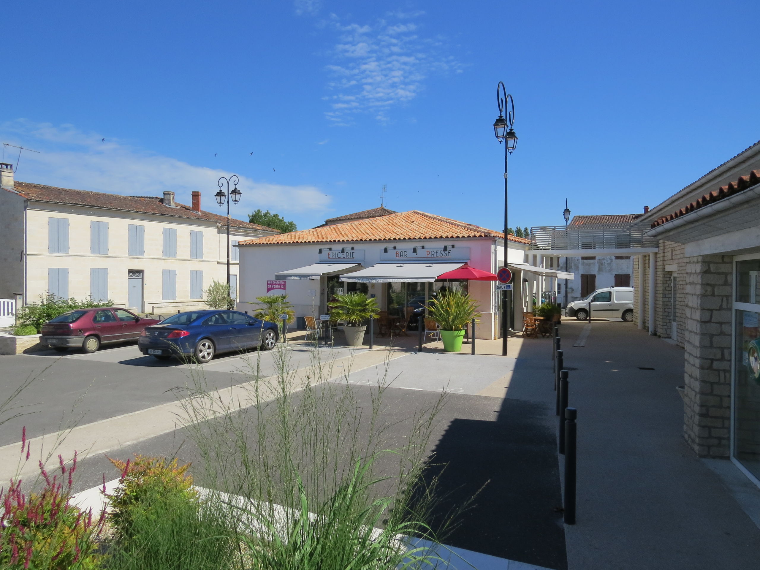 CONSTRUCTION D’UN COMMERCE MULTISERVICES À RIOUX