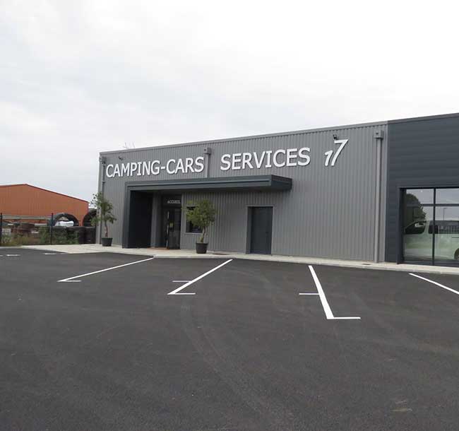 CONSTRUCTION D’UN SHOWROOM POUR CAMPING CARS