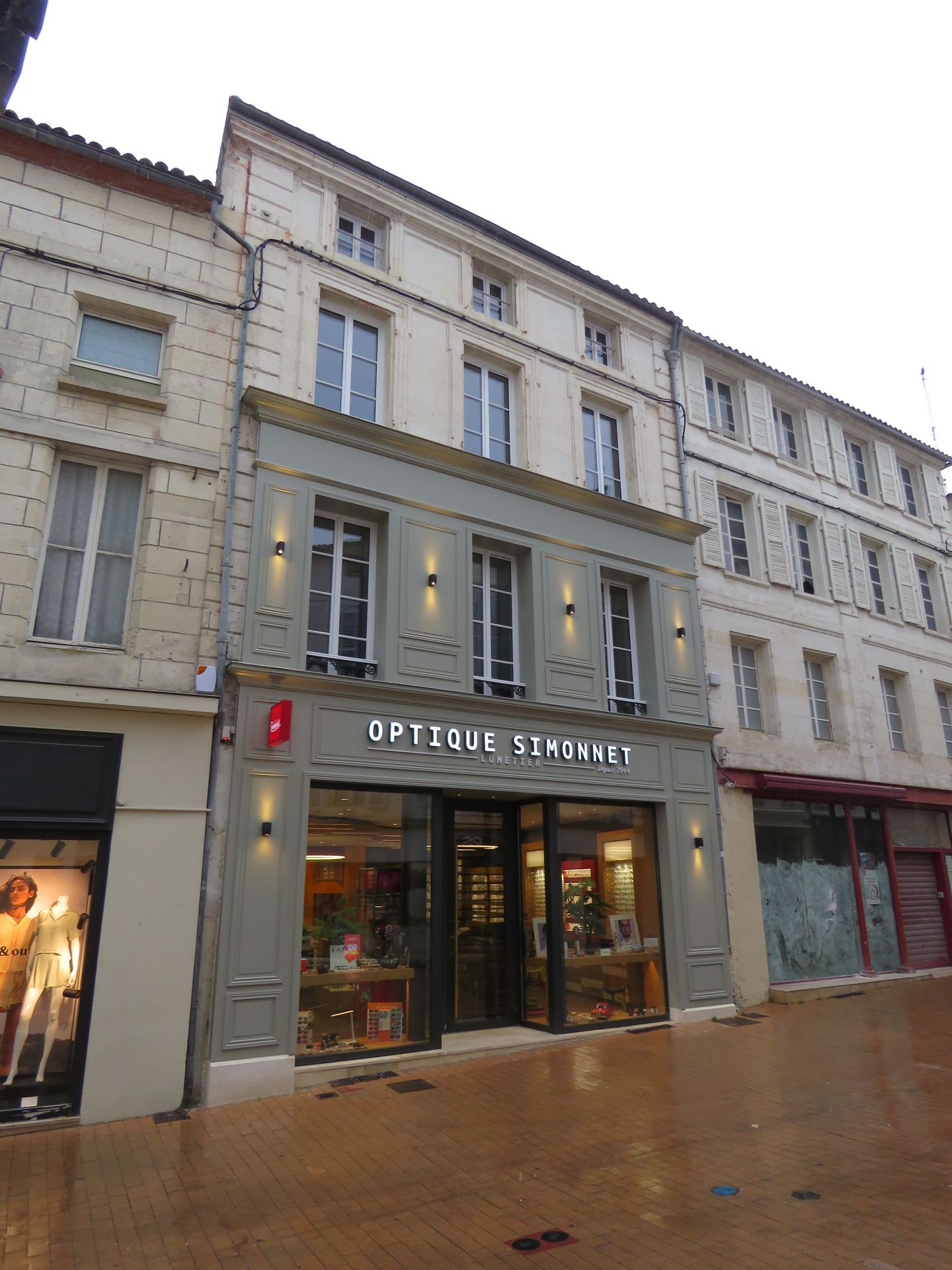 RÉHABILITATION D’UN IMMEUBLE EN CENTRE HISTORIQUE POUR Y AMÉNAGER UN COMMERCE ET 3 LOGEMENTS