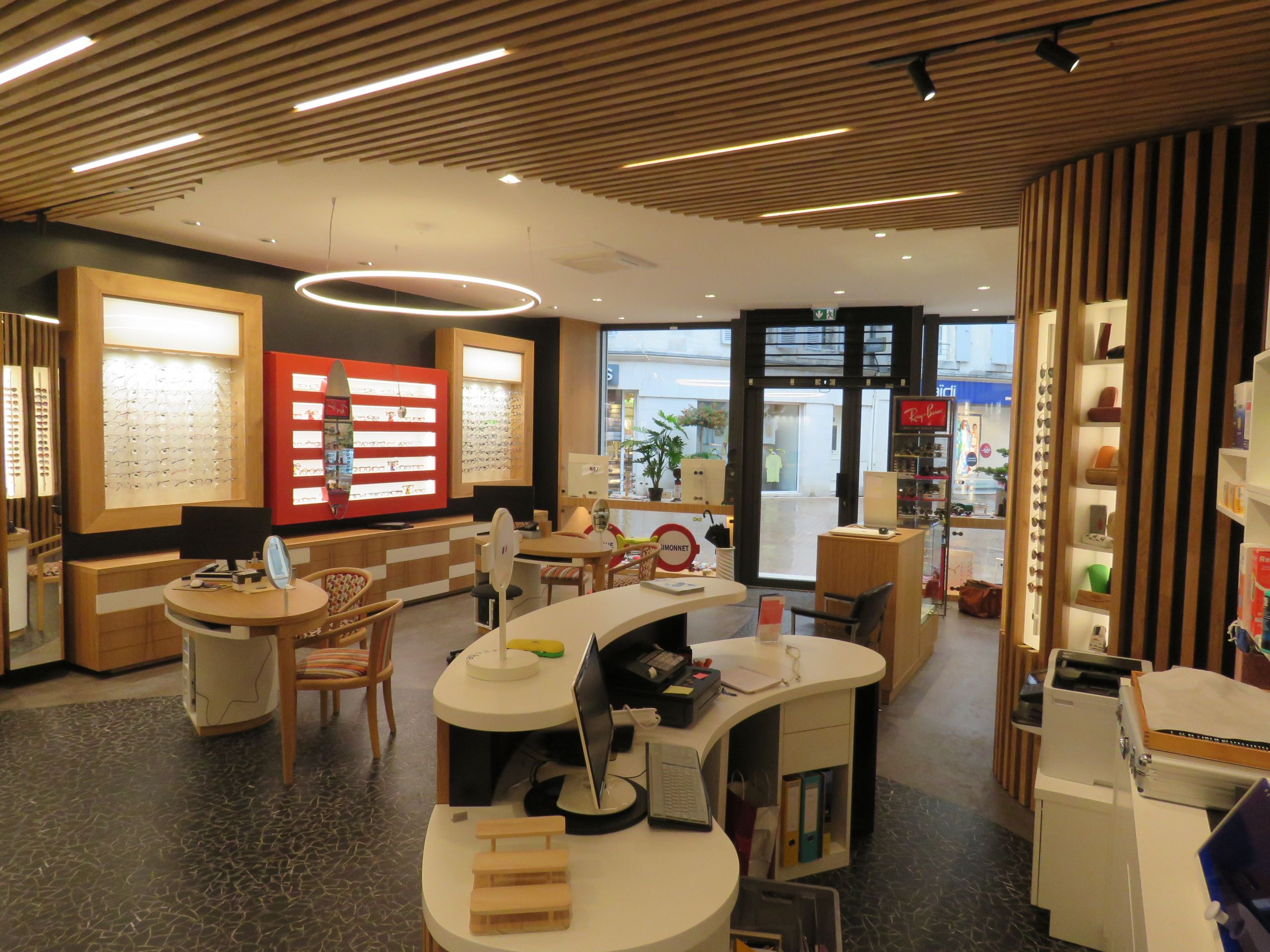 RÉHABILITATION D’UN IMMEUBLE EN CENTRE HISTORIQUE POUR Y AMÉNAGER UN COMMERCE ET 3 LOGEMENTS