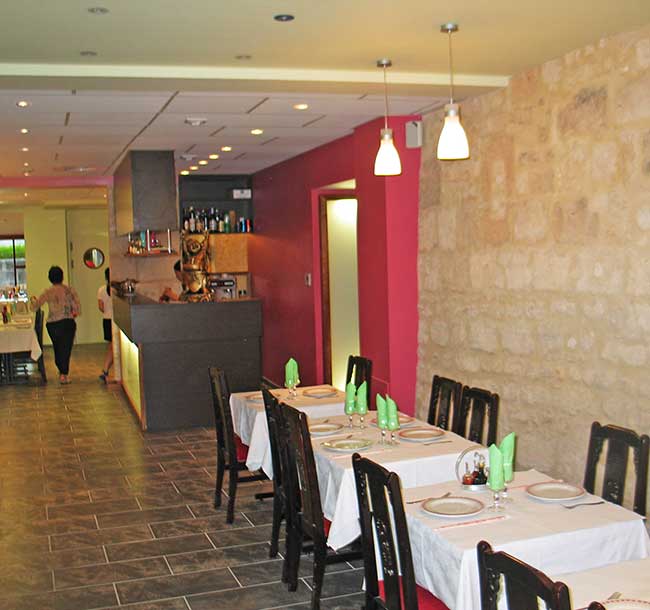RÉNOVATION D’UN RESTAURANT À SAINTES
