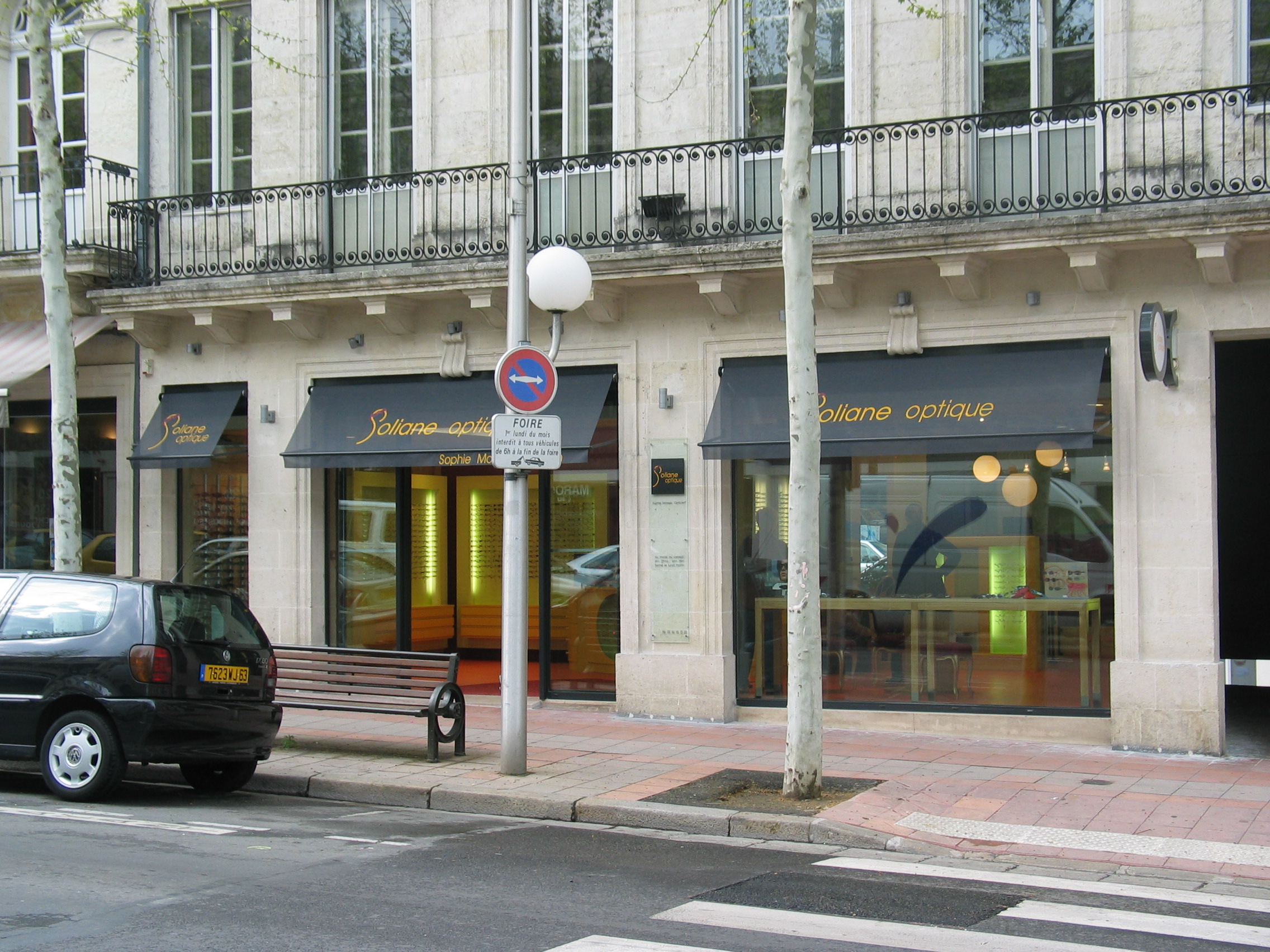 RESTRUCTURATION D’UNE BIJOUTERIE EN MAGASIN D’OPTIQUE – SAINTES