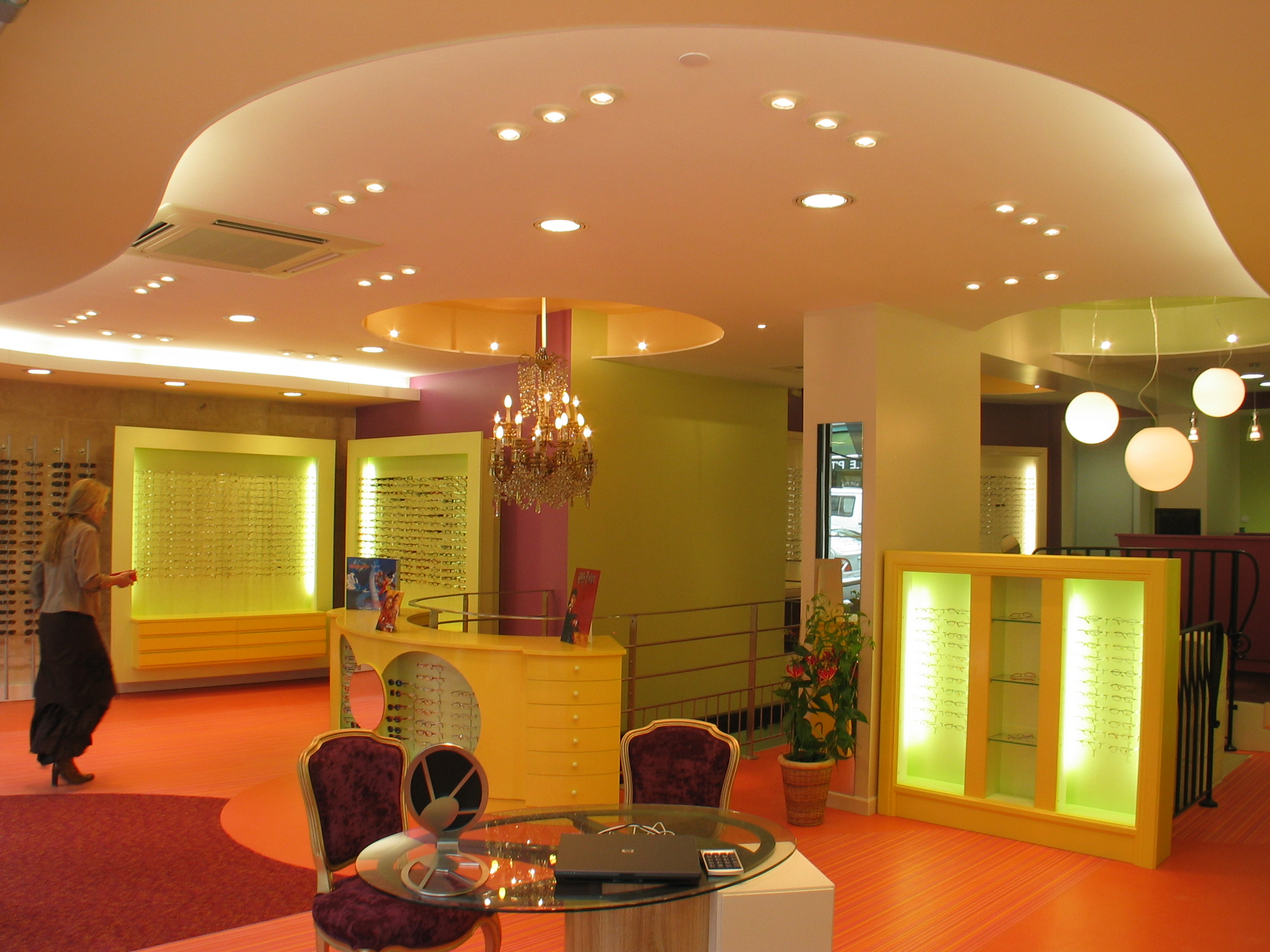 RESTRUCTURATION D’UNE BIJOUTERIE EN MAGASIN D’OPTIQUE – SAINTES