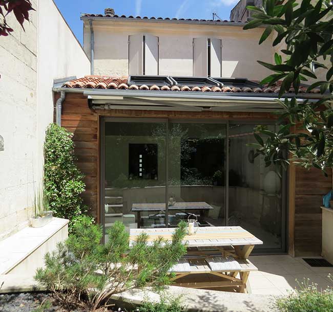 EXTENSION D’UNE MAISON DE VILLE À SAINTES