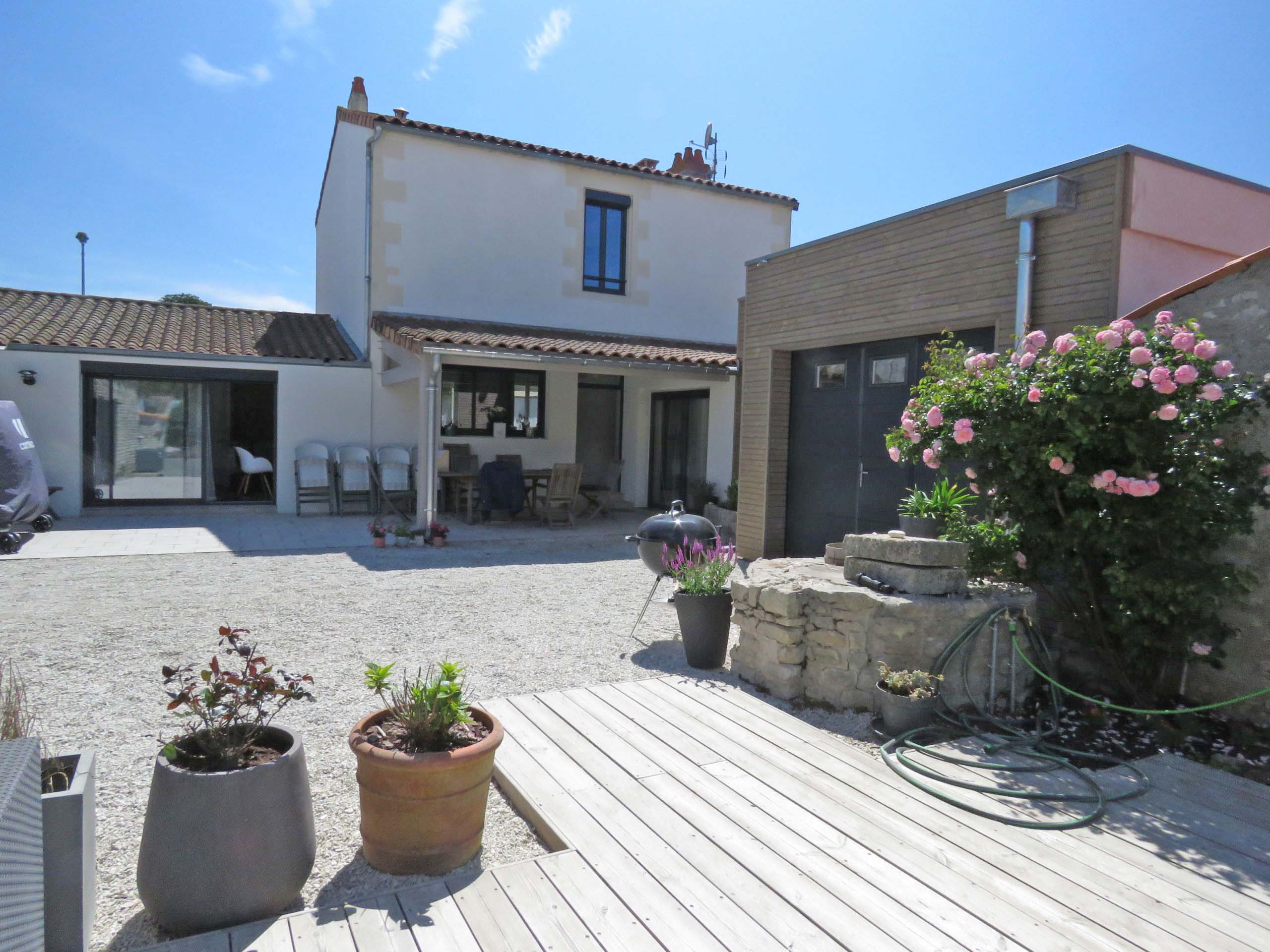 EXTENSION & RÉNOVATION D’UNE MAISON À LAGORD