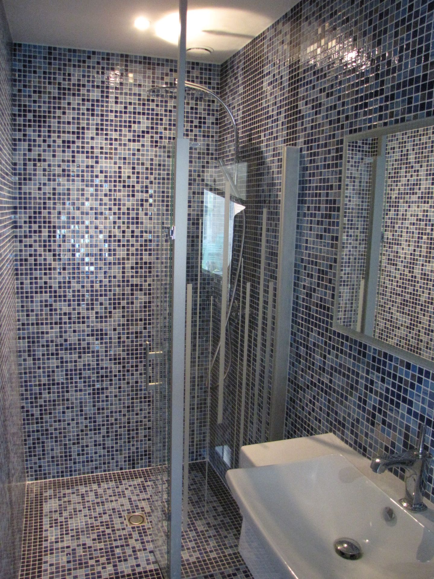 RÉHABILITATION D’UNE GRANGE, COUVERTURE D’UNE PISCINE