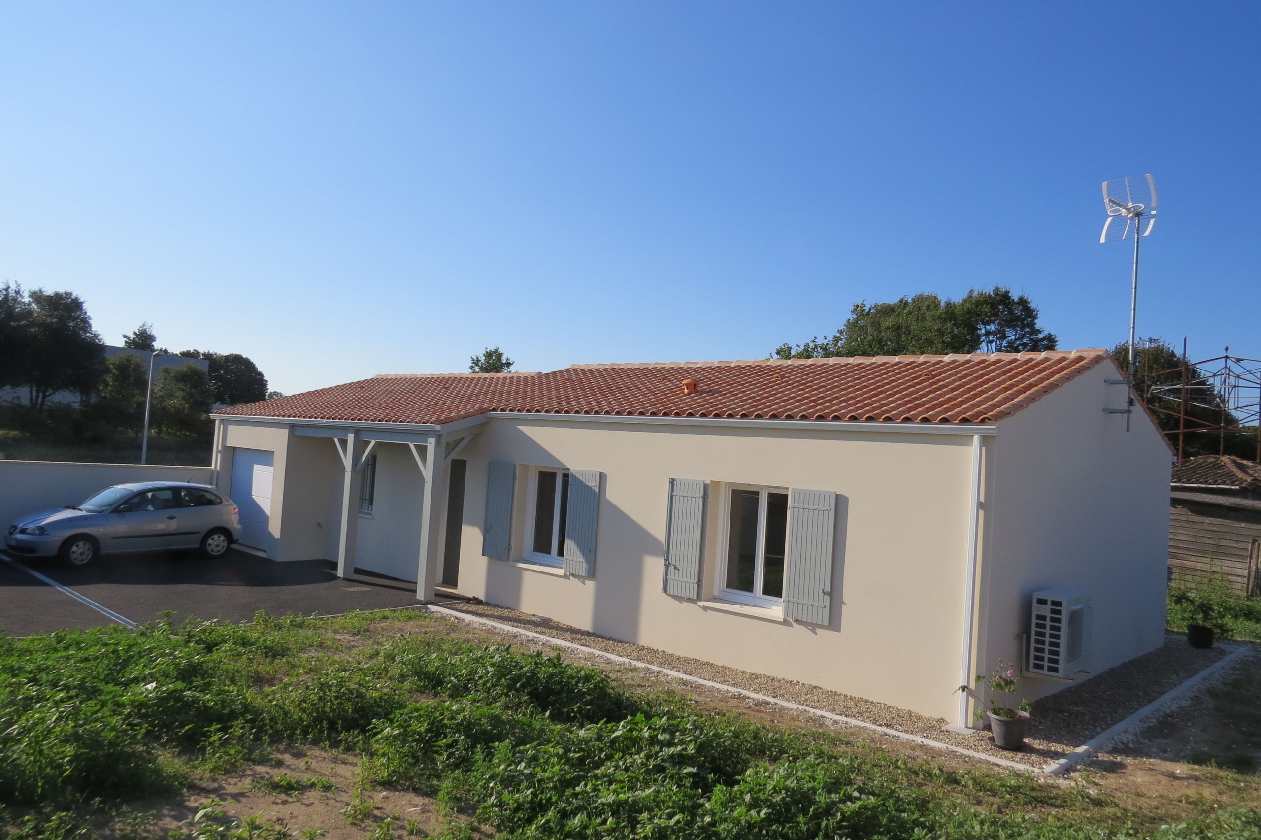 CONSTRUCTION D’UNE MAISON LOCATIVE À COZES