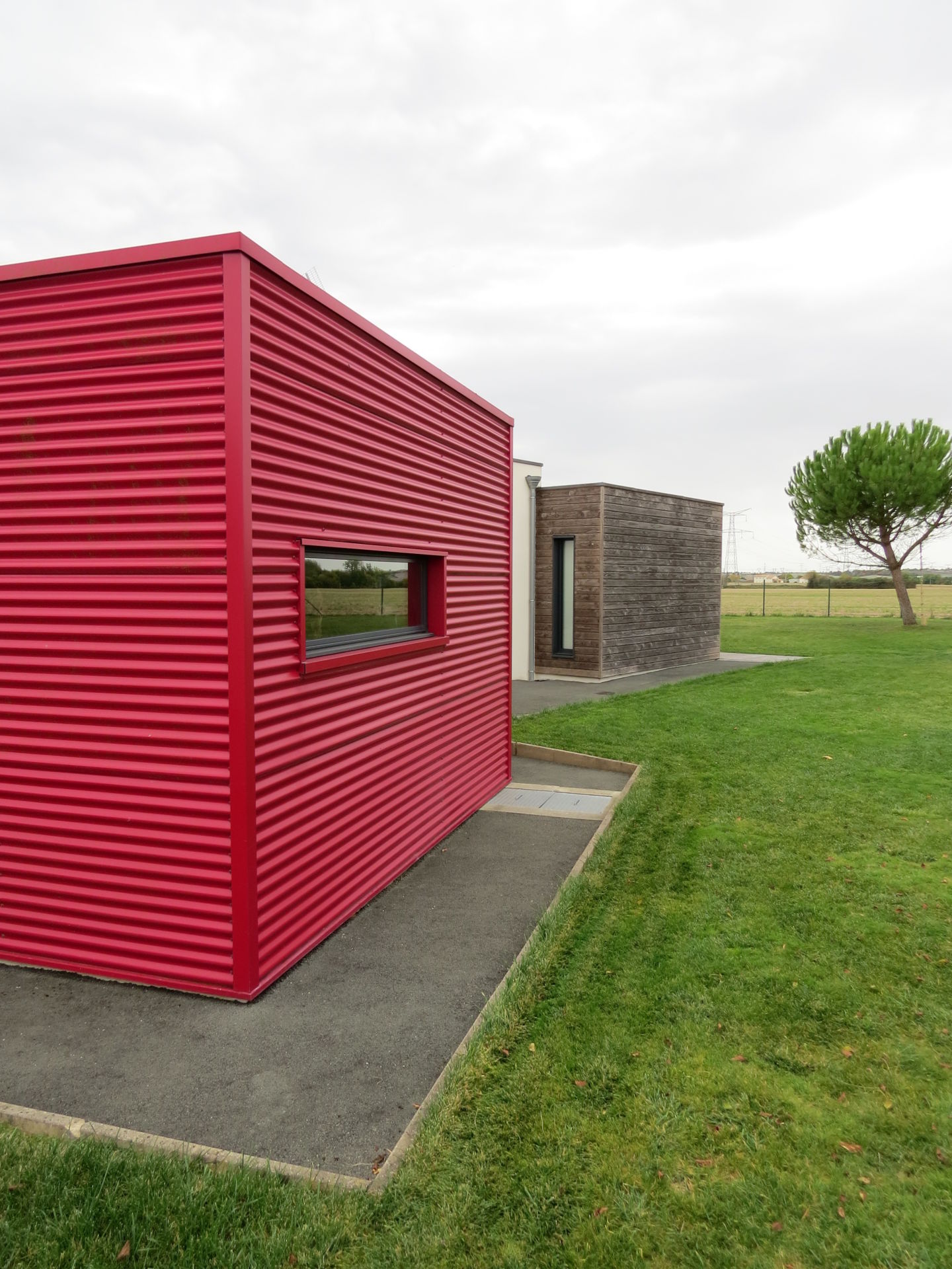 MAISON CONTEMPORAINE LES GONDS