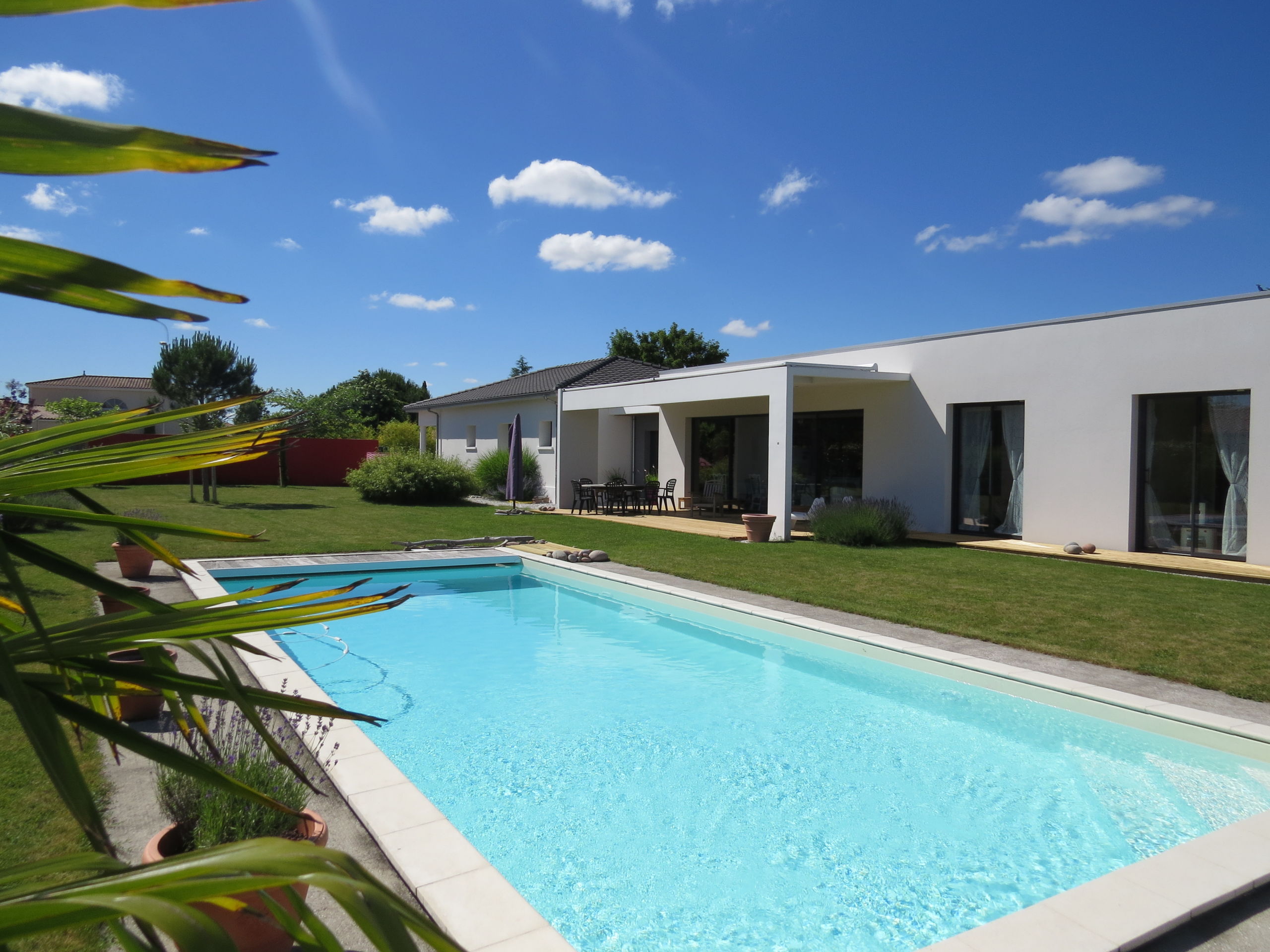 MAISON CONTEMPORAINE & BUREAU LES GONDS