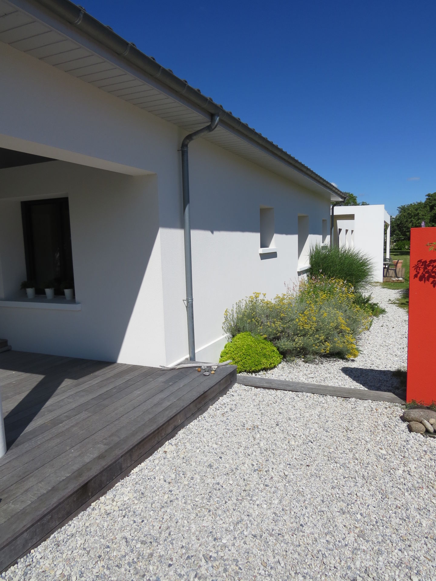 MAISON CONTEMPORAINE & BUREAU LES GONDS