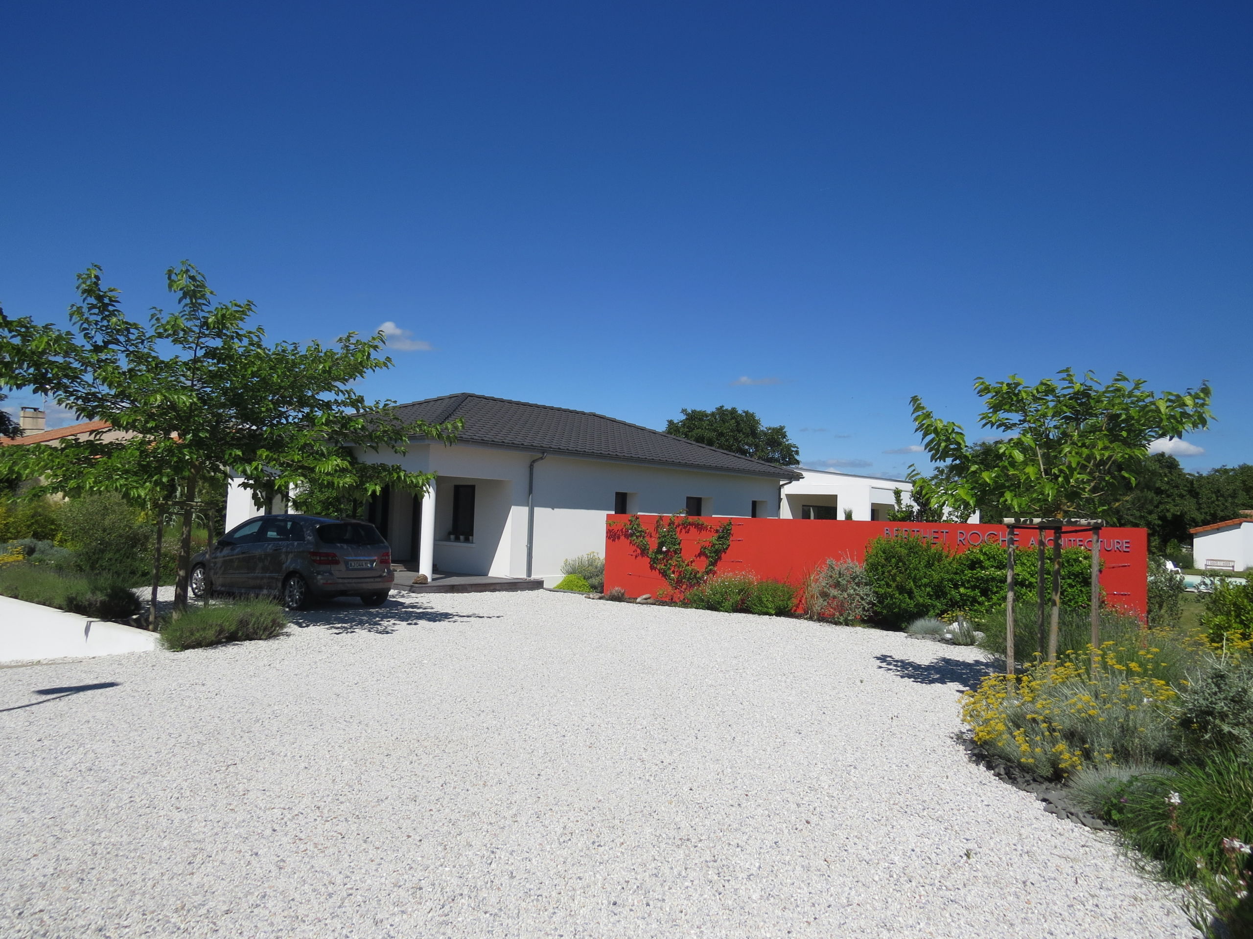 MAISON CONTEMPORAINE & BUREAU LES GONDS