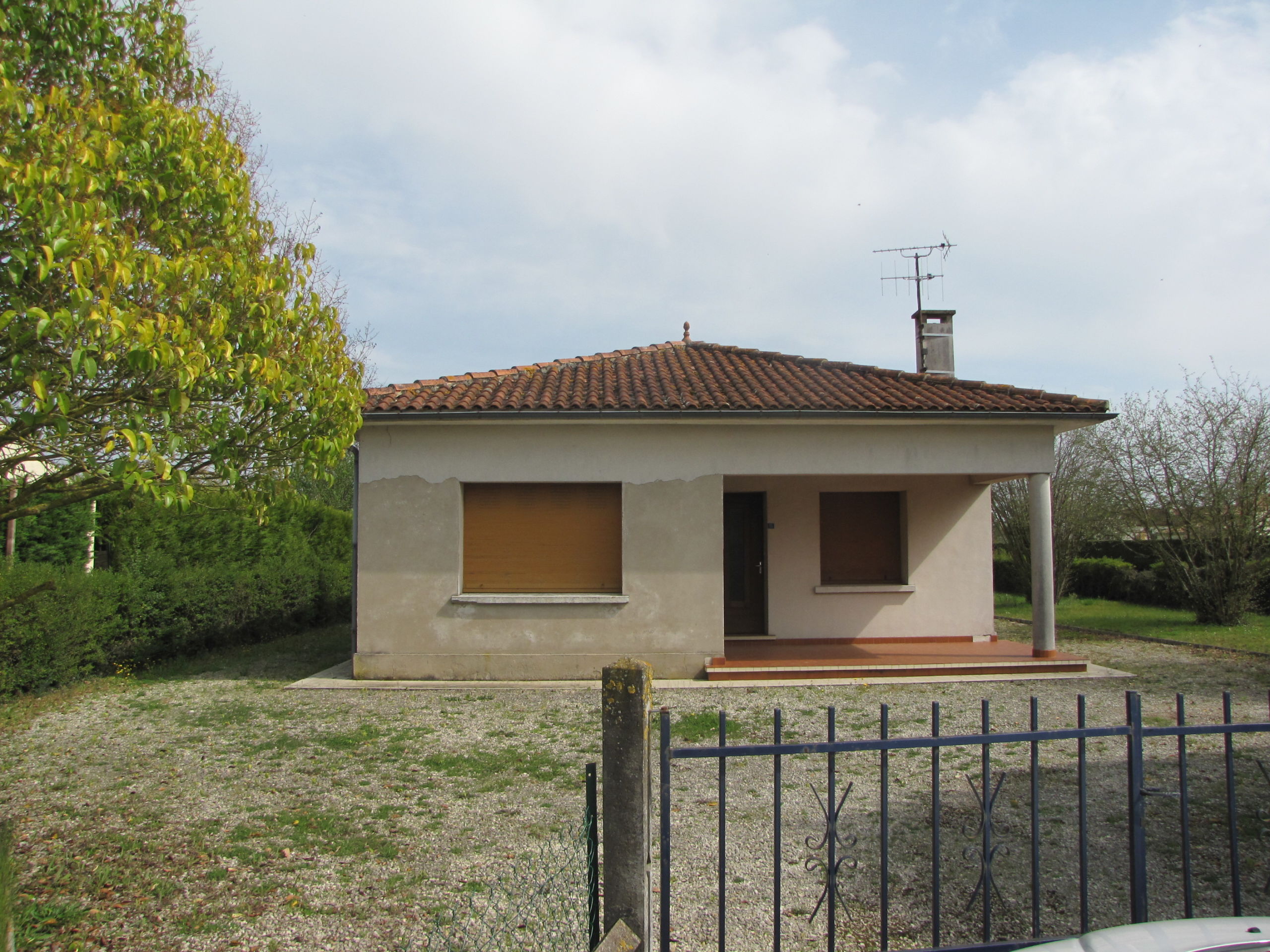 MAISON CONTEMPORAINE & BUREAU LES GONDS