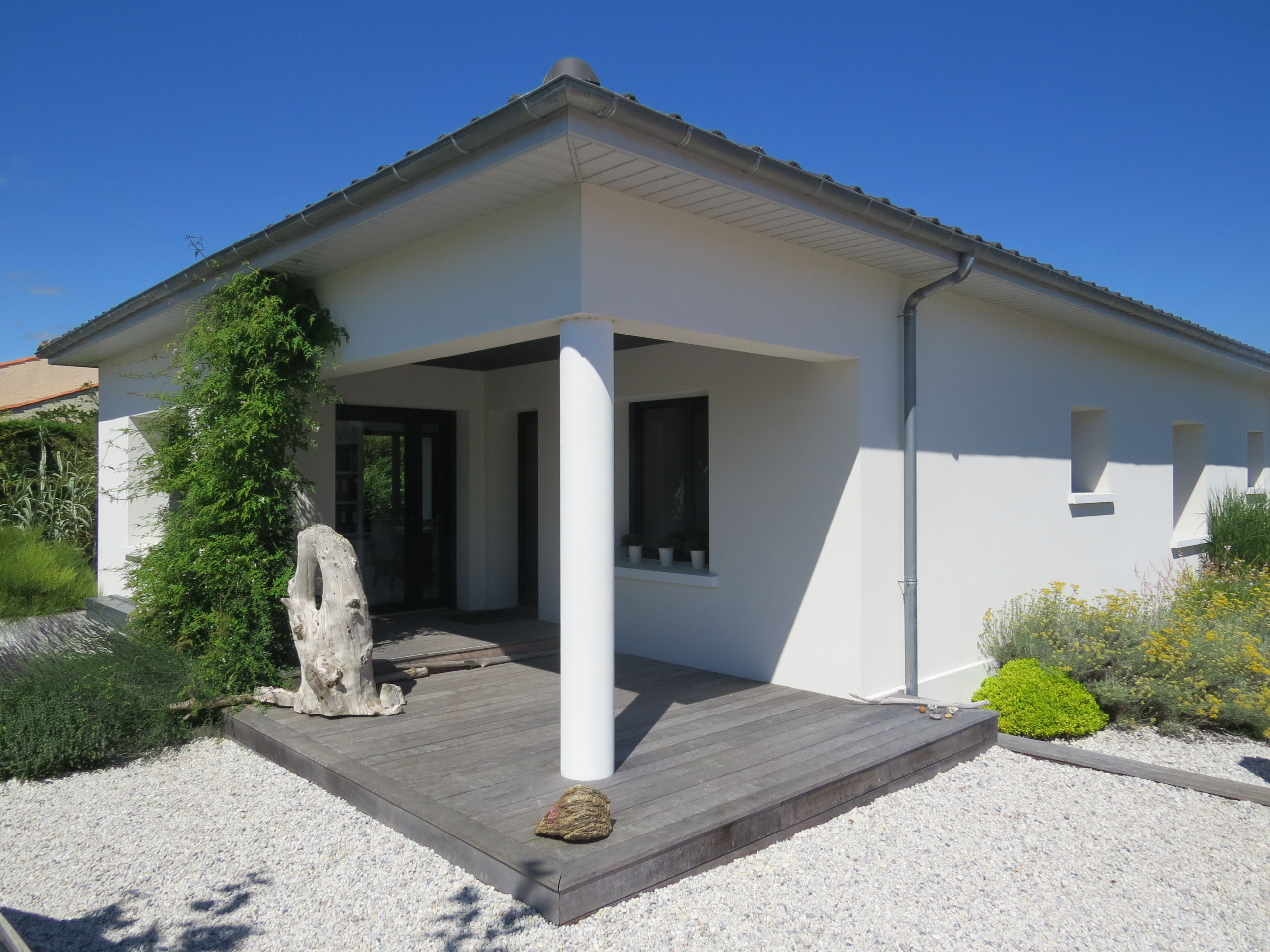 MAISON CONTEMPORAINE & BUREAU LES GONDS