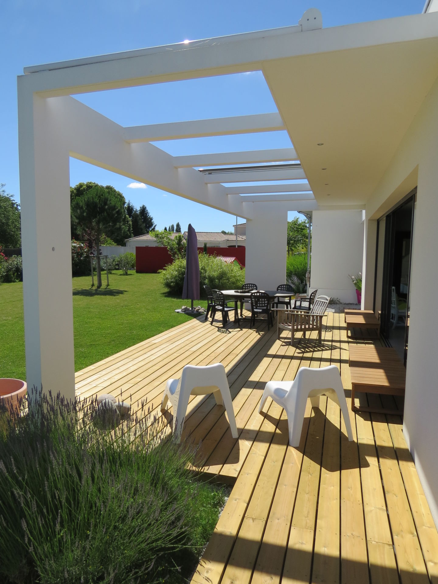 MAISON CONTEMPORAINE & BUREAU LES GONDS