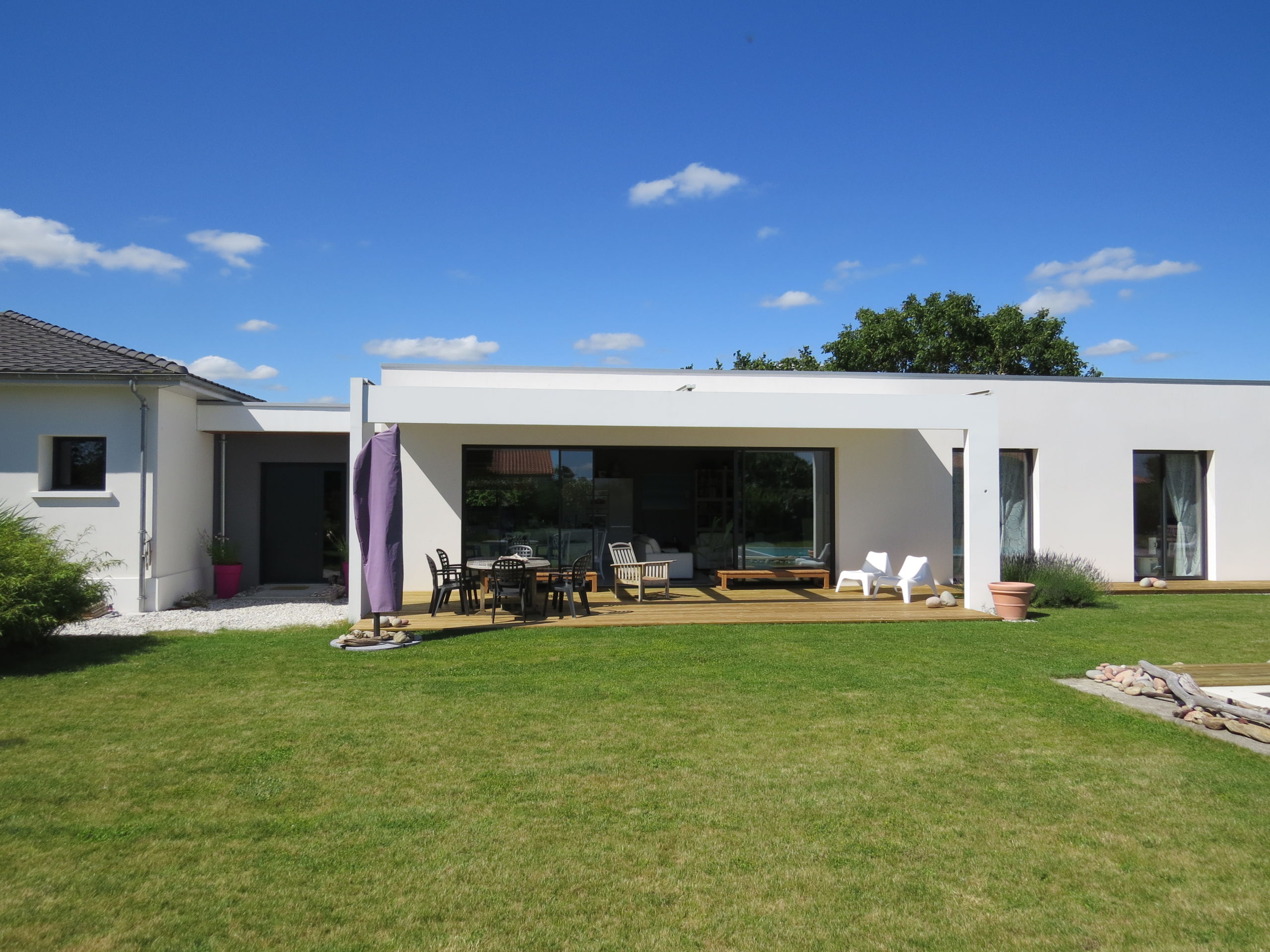 MAISON CONTEMPORAINE & BUREAU LES GONDS