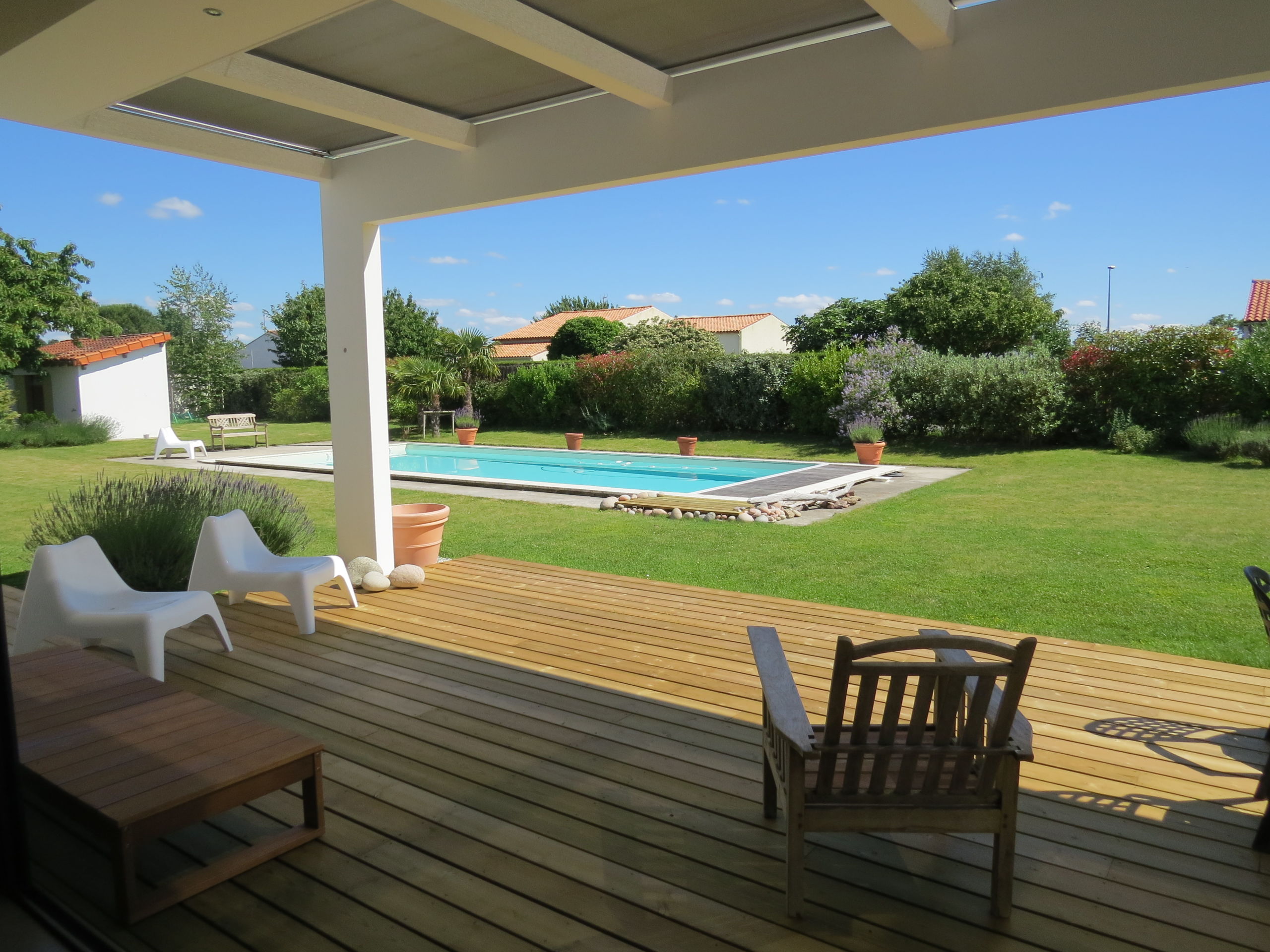 MAISON CONTEMPORAINE & BUREAU LES GONDS