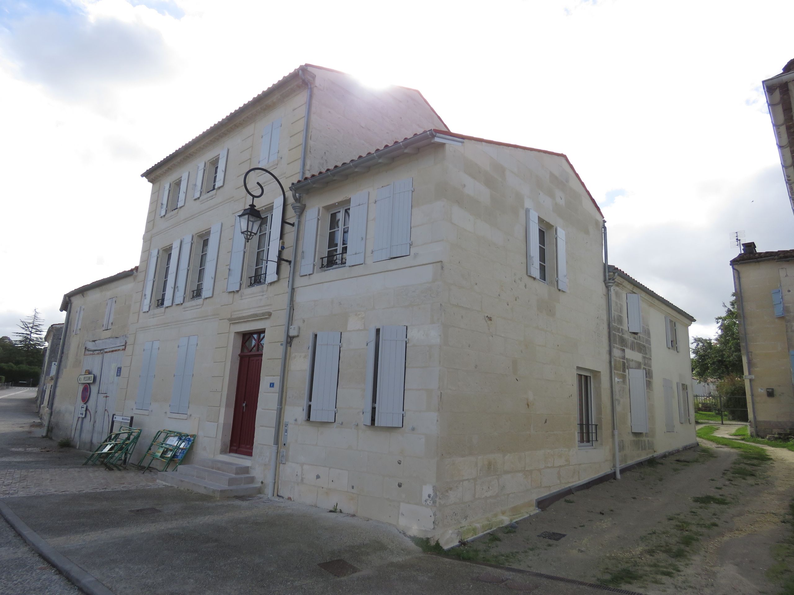 RÉHABILITATION D’UN ENSEMBLE IMMOBILIER POUR Y CRÉER 8 LOGEMENTS LOCATIFS SOCIAUX