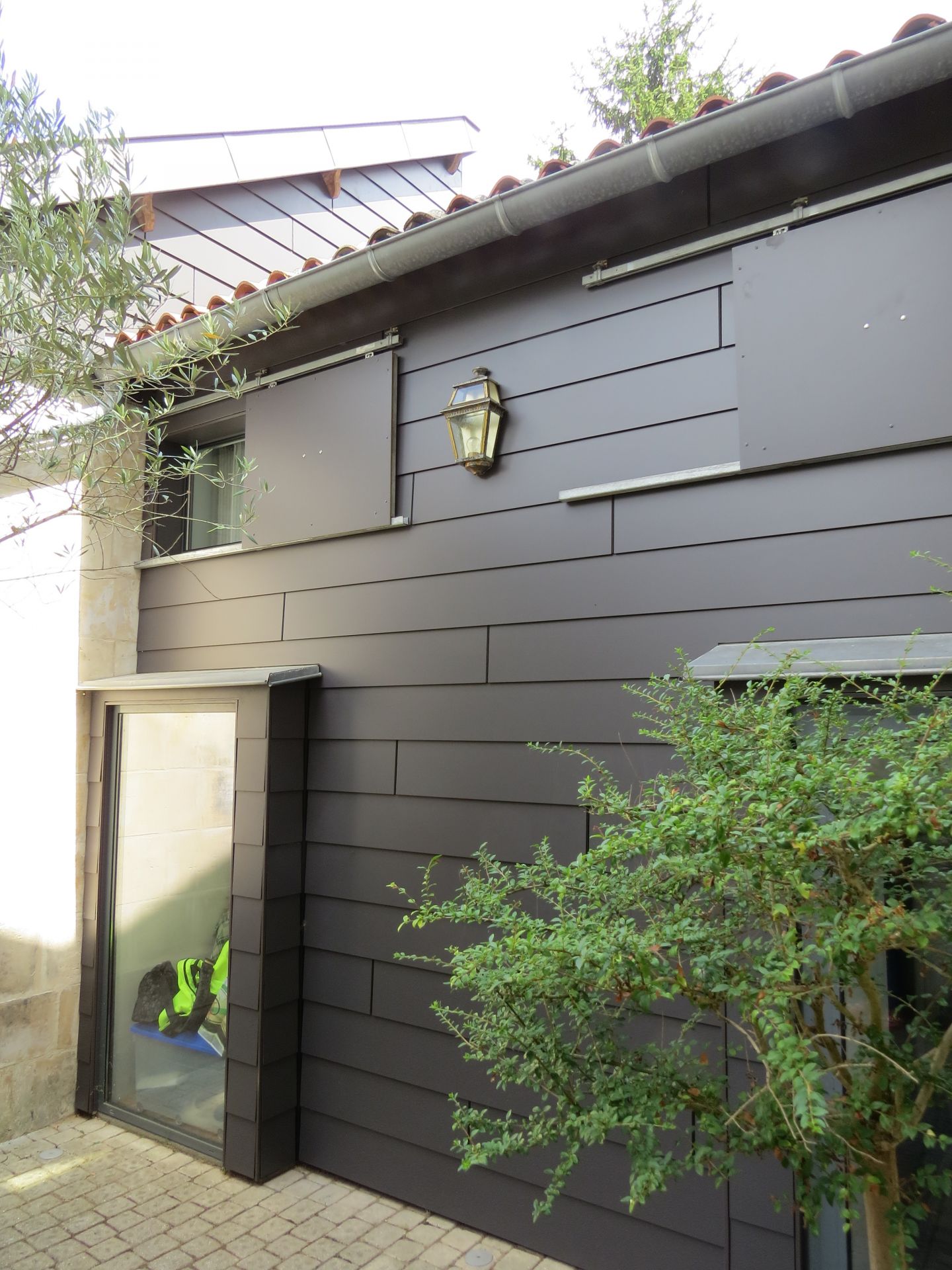 RÉHABILITATION D’UNE DISTILLERIE EN LOFT – SAINTES