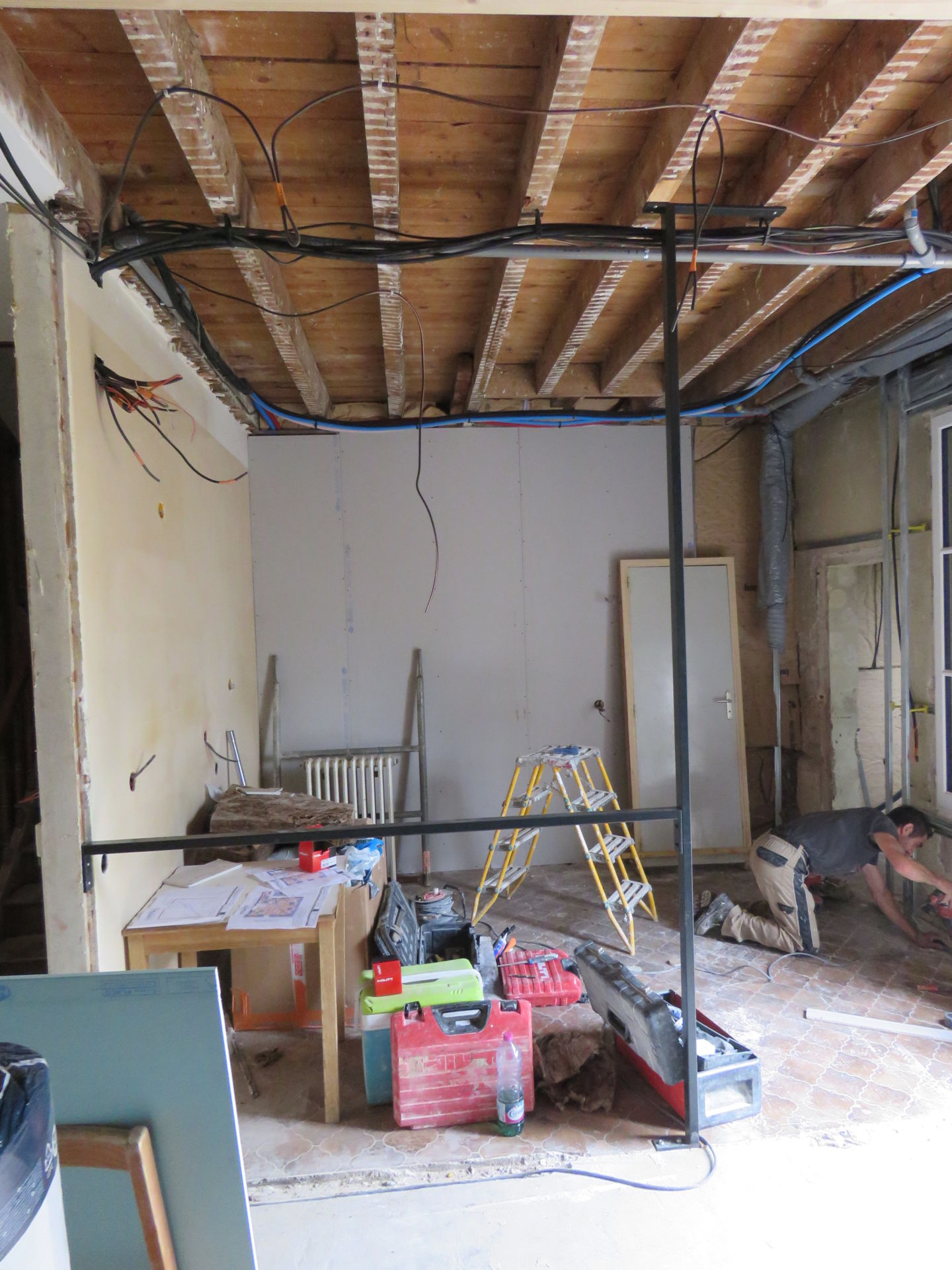 RÉNOVATION D’UNE MAISON DE VILLE À SAINTES