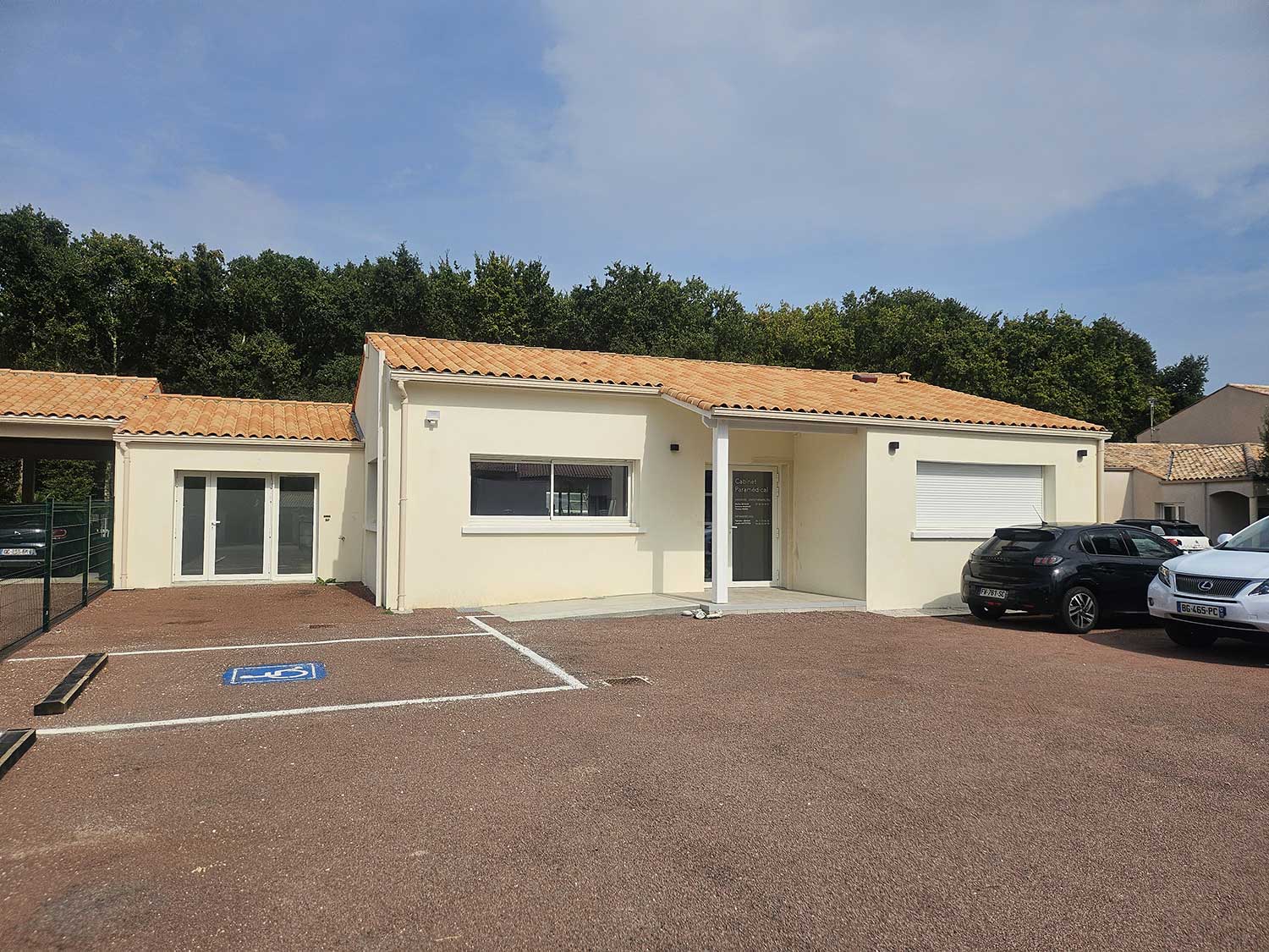 Réhabilitation d’un local professionnel en cabinet de kinésithérapie à Royan