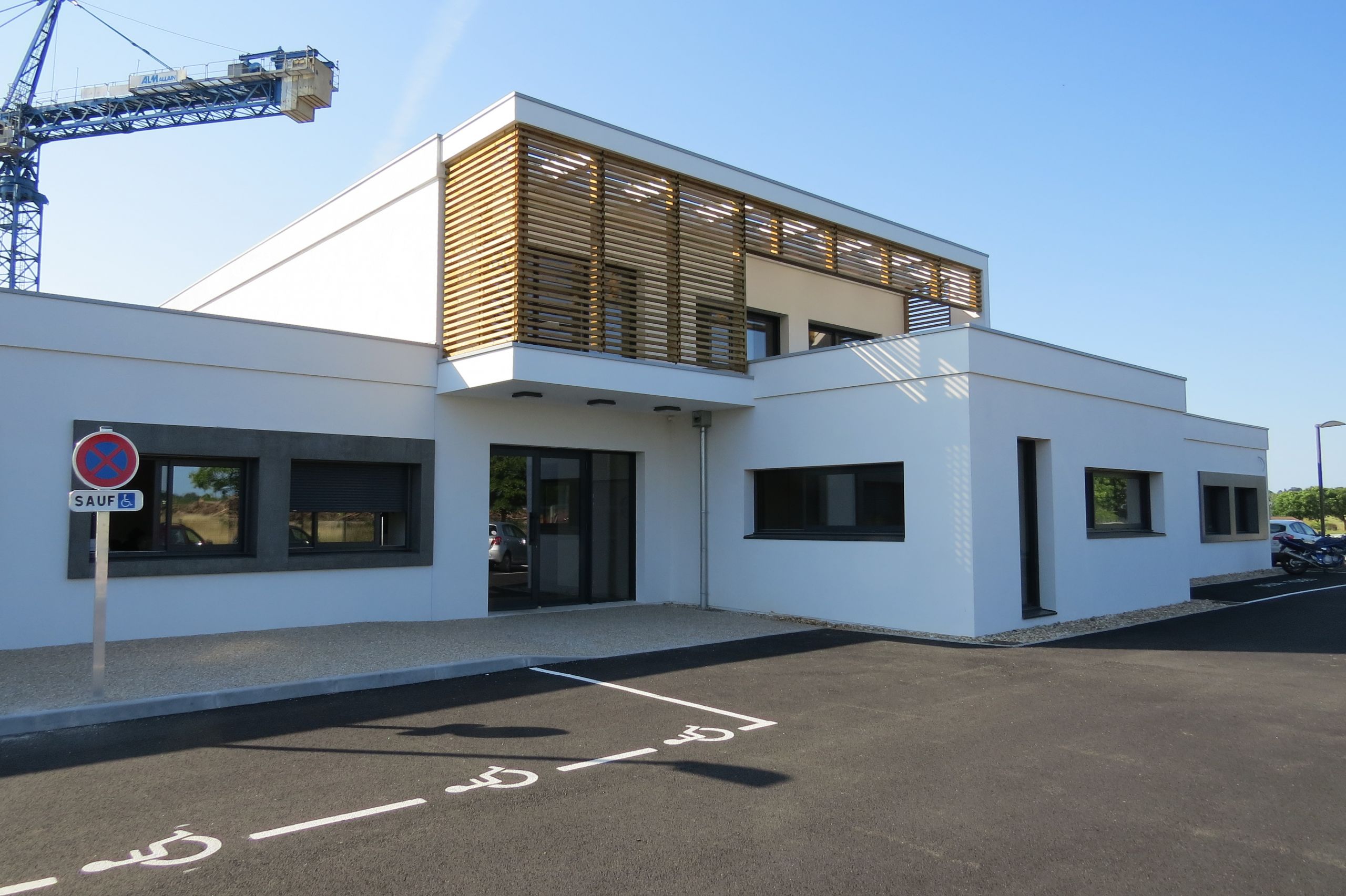 CONSTRUCTION D’UN SITE D’EXPLOITATION À SAINTES