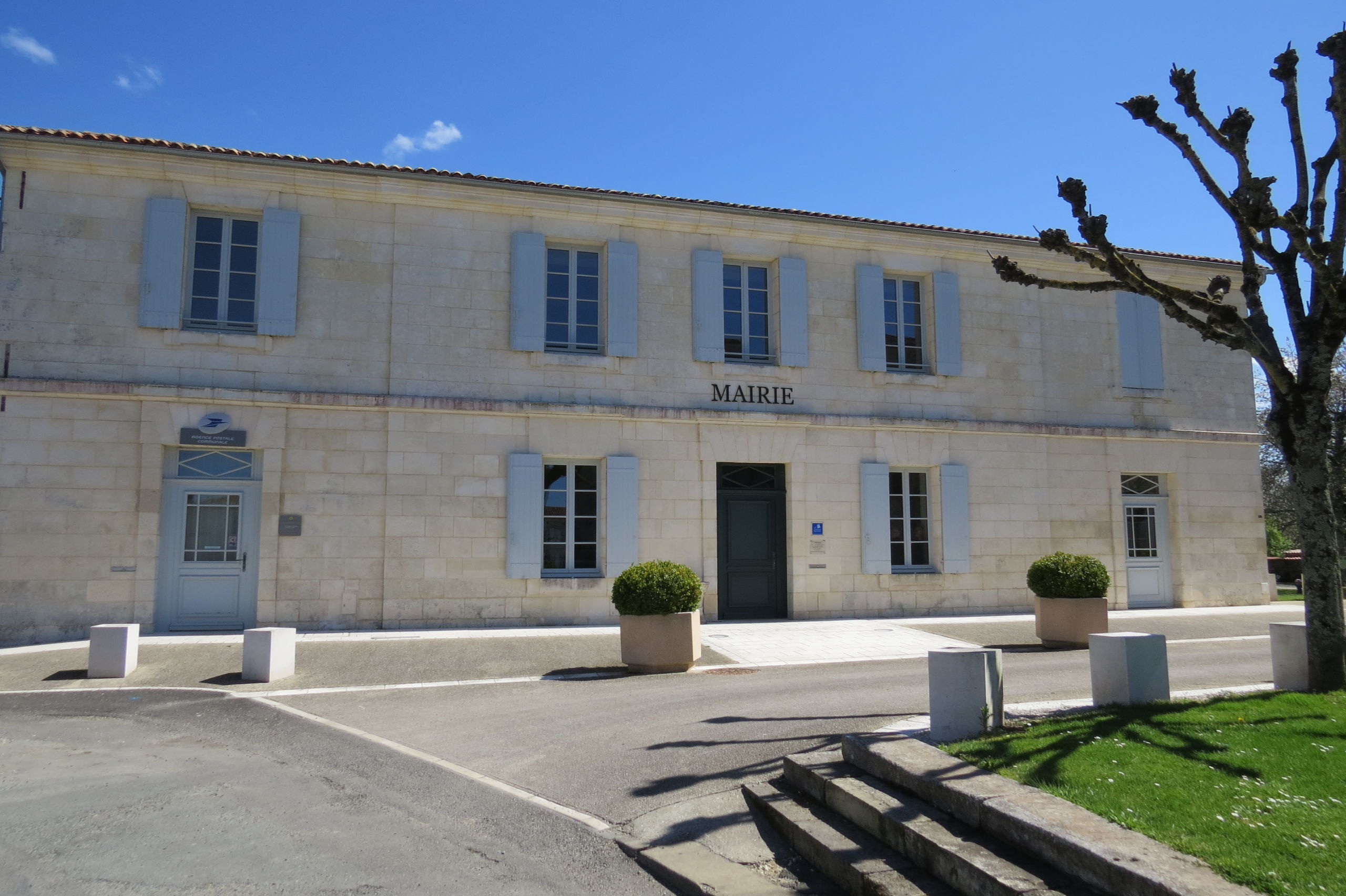 RESTRUCTURATION DE LA MAIRIE RIOUX